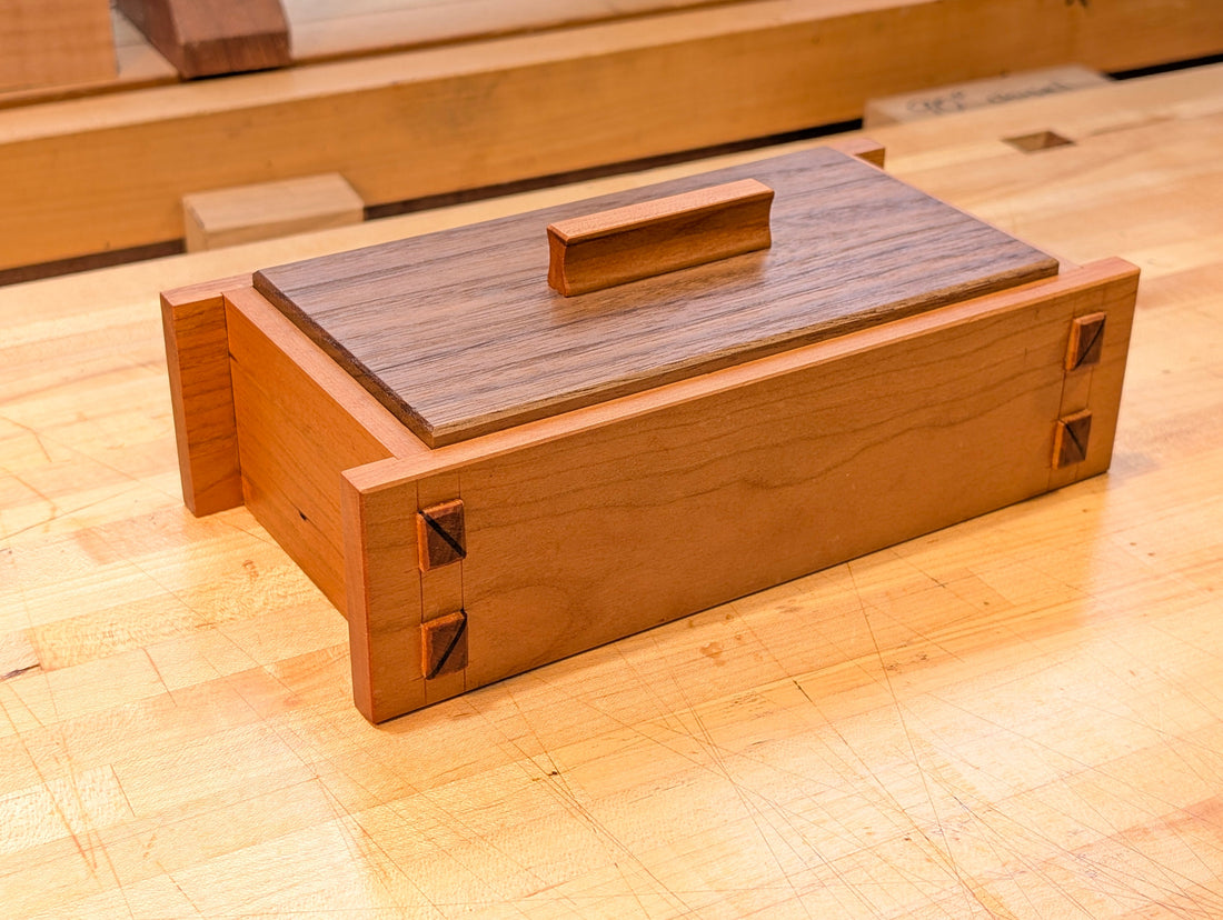 Bogdan Gheorghe - Wolf & Bear Woodcraft